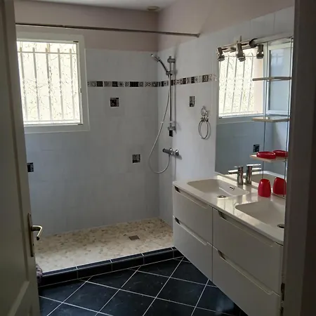 Maison Et Piscine Tatil Evi Breuillet (Charente-Maritime)
